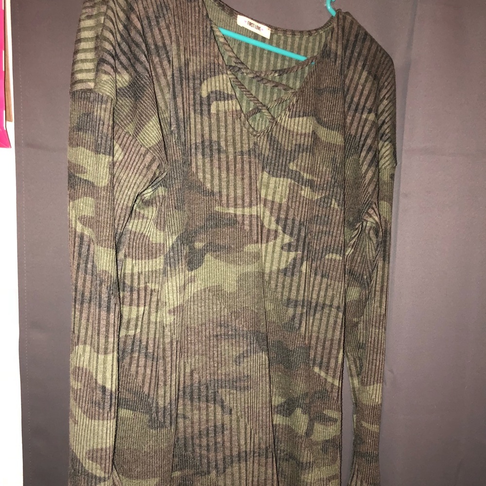 Long sleeve camo